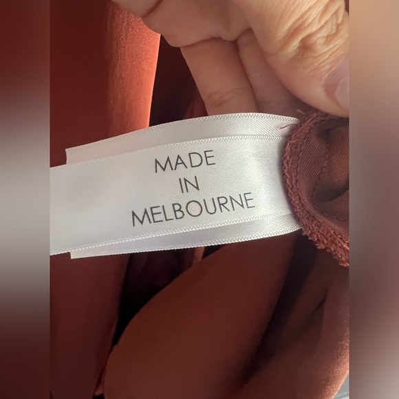 Silky Shirt dress with belt - Picture 5 of 7